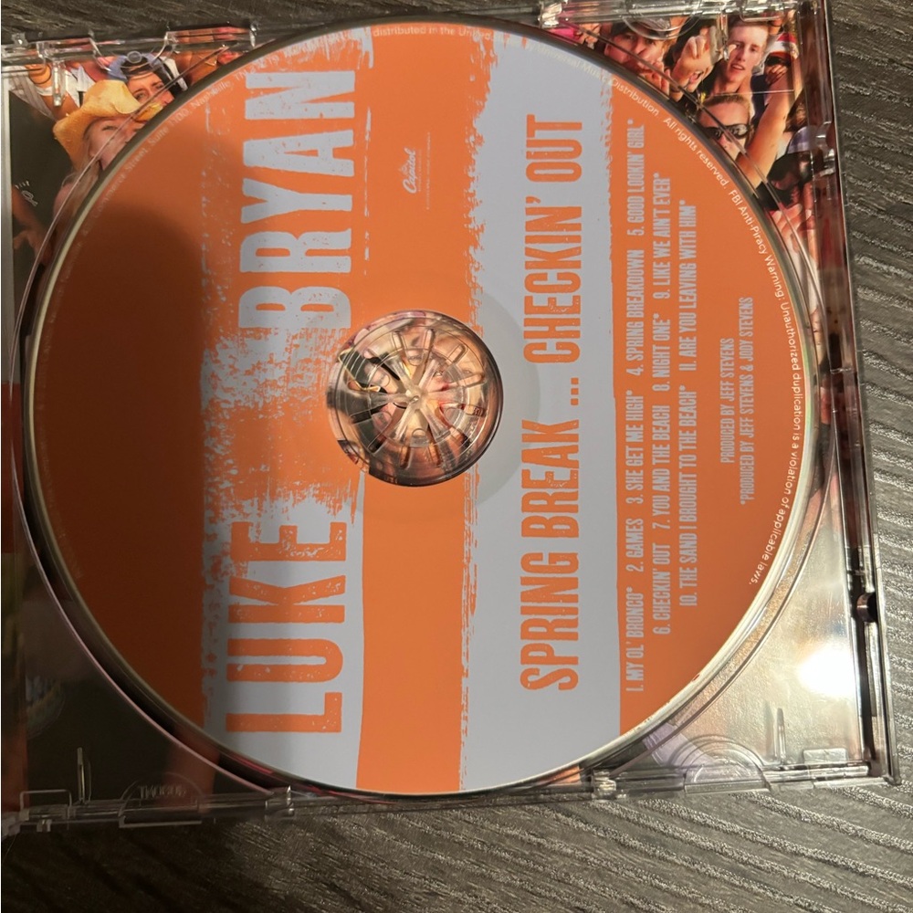 Luke Bryan Spring Break CD - Picture 4 of 5